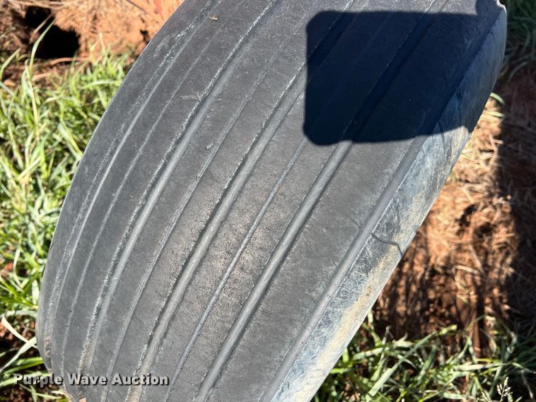 image for item LV9168 Allis Chalmers D19  tractor