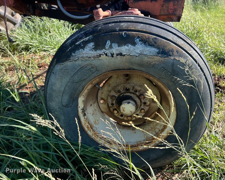image for item LV9168 Allis Chalmers D19  tractor
