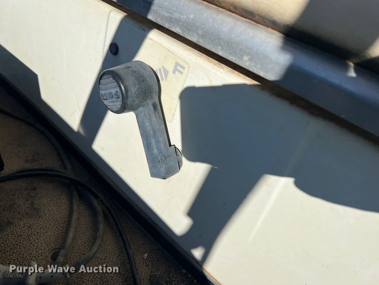 image for item LV9170 Yamaha  golf cart