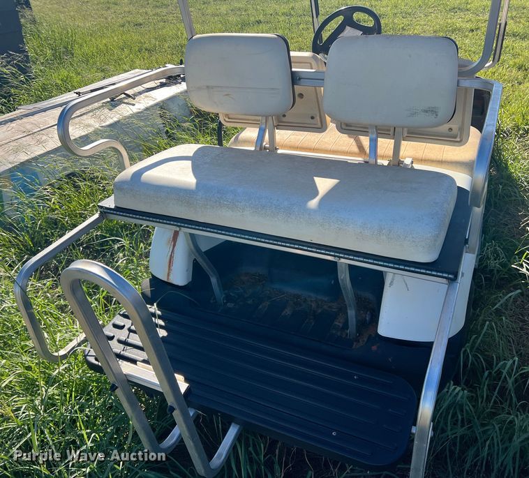 image for item LV9170 Yamaha  golf cart