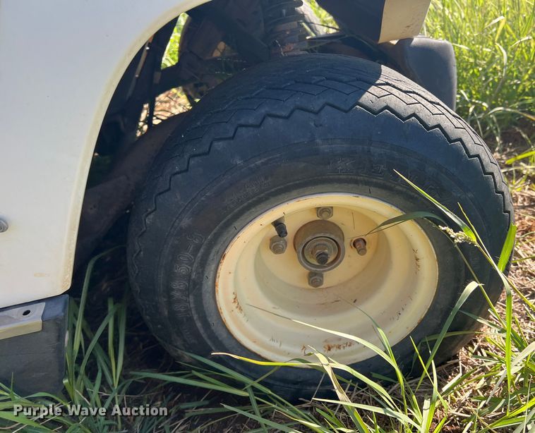 image for item LV9170 Yamaha  golf cart