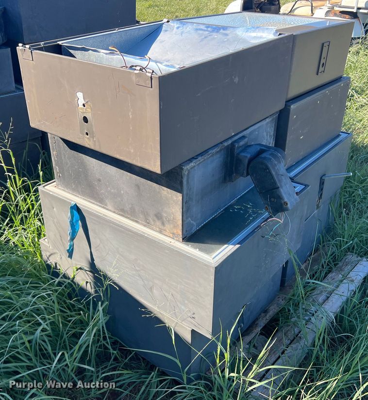 image for item LV9171 Approximately 120 arena lights