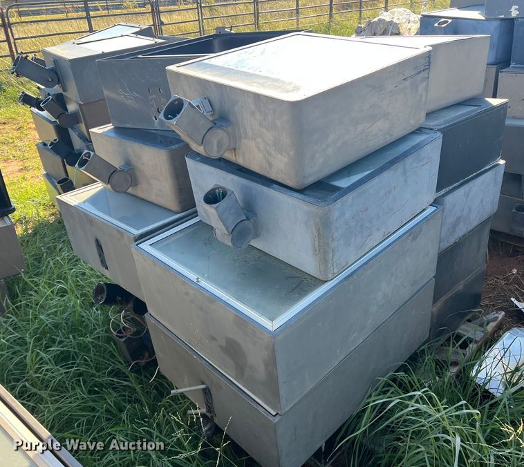 image for item LV9171 Approximately 120 arena lights