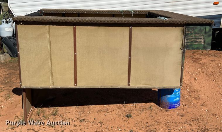 image for item LV9174 Deer stand