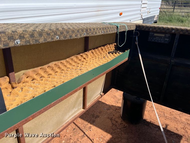 image for item LV9174 Deer stand