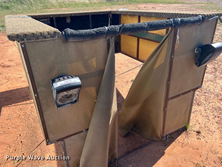 image for item LV9174 Deer stand