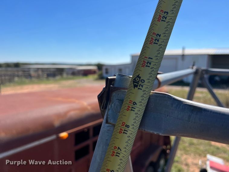 image for item LV9174 Deer stand