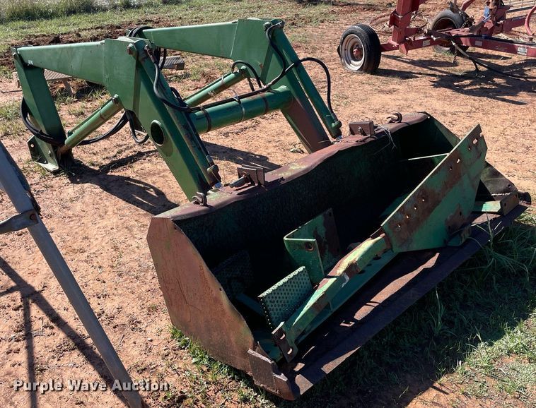 image for item LV9177 John Deere  loader