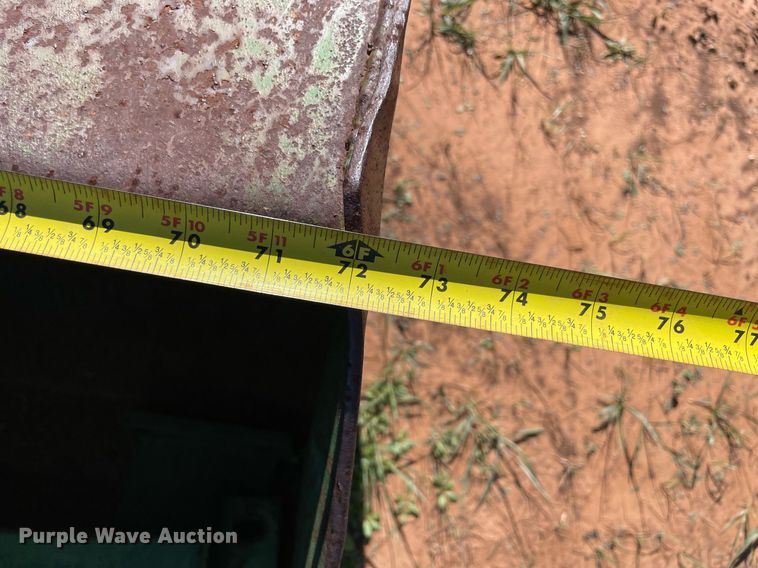 image for item LV9177 John Deere  loader