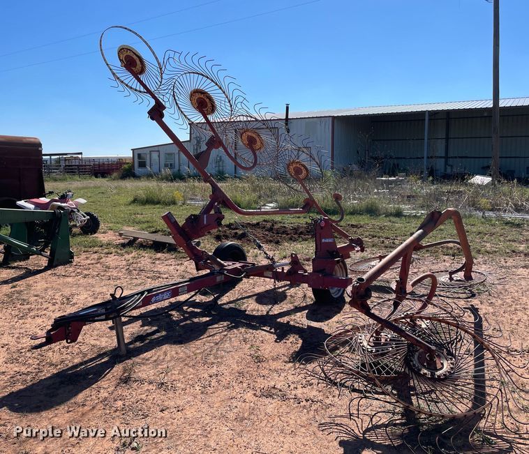 image for item LV9178 Hay rake