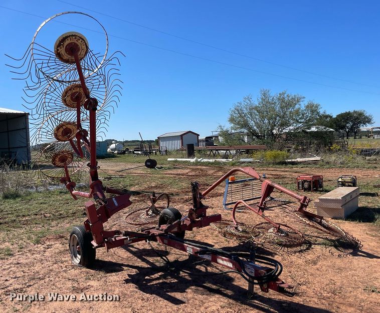 image for item LV9178 Hay rake