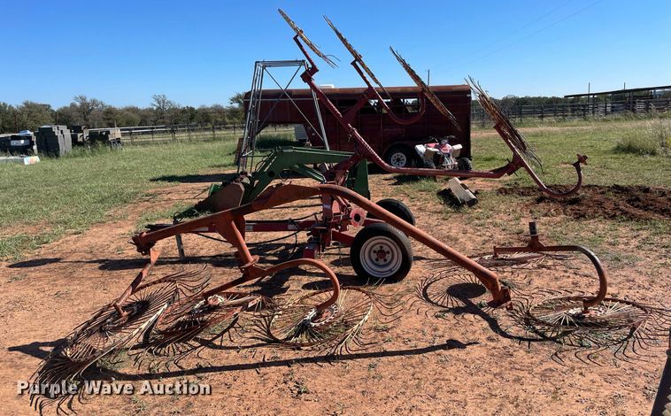 image for item LV9178 Hay rake