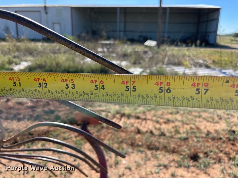 image for item LV9178 Hay rake