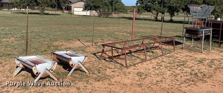 image for item LV9182 Livestock feeders