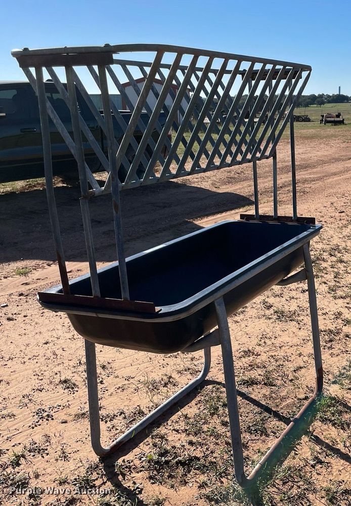 image for item LV9182 Livestock feeders