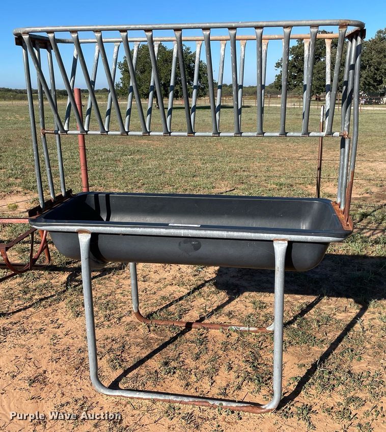 image for item LV9182 Livestock feeders