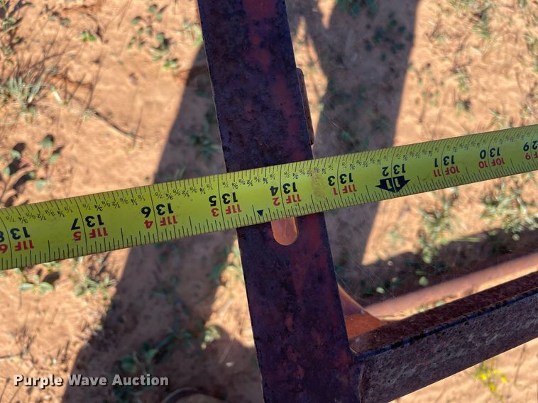 image for item LV9182 Livestock feeders