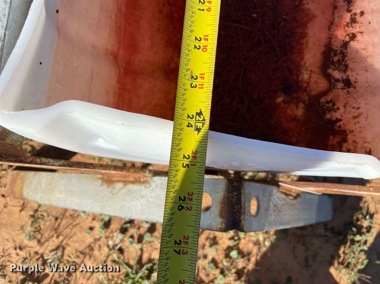 image for item LV9182 Livestock feeders