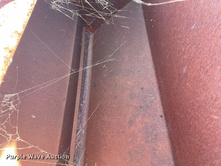 image for item LV9183 (3) creep feeders