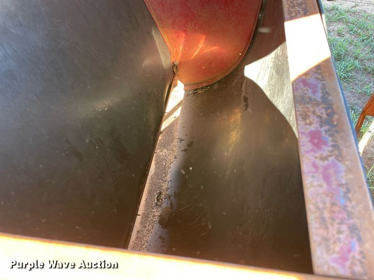 image for item LV9183 (3) creep feeders