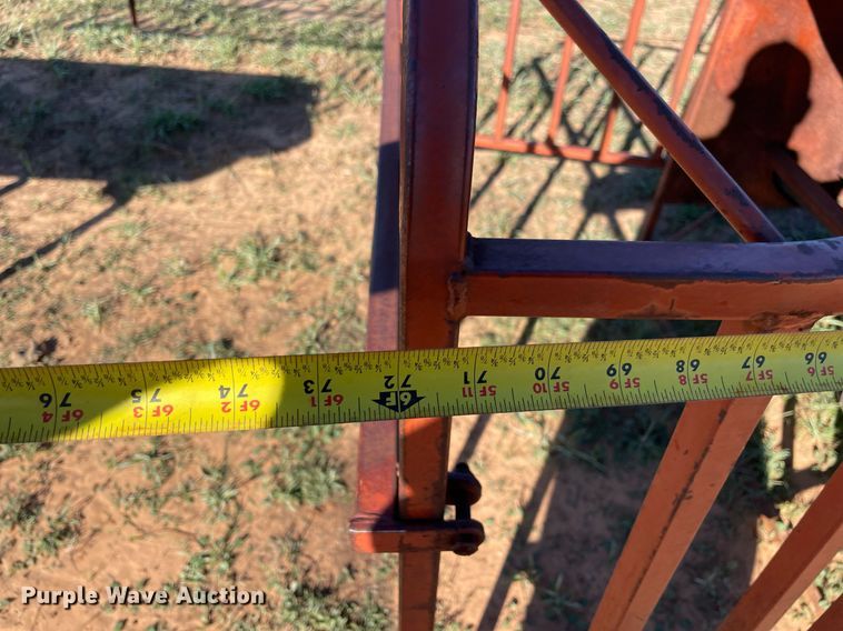 image for item LV9183 (3) creep feeders