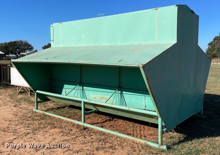 image for item LV9184 Creep feeder