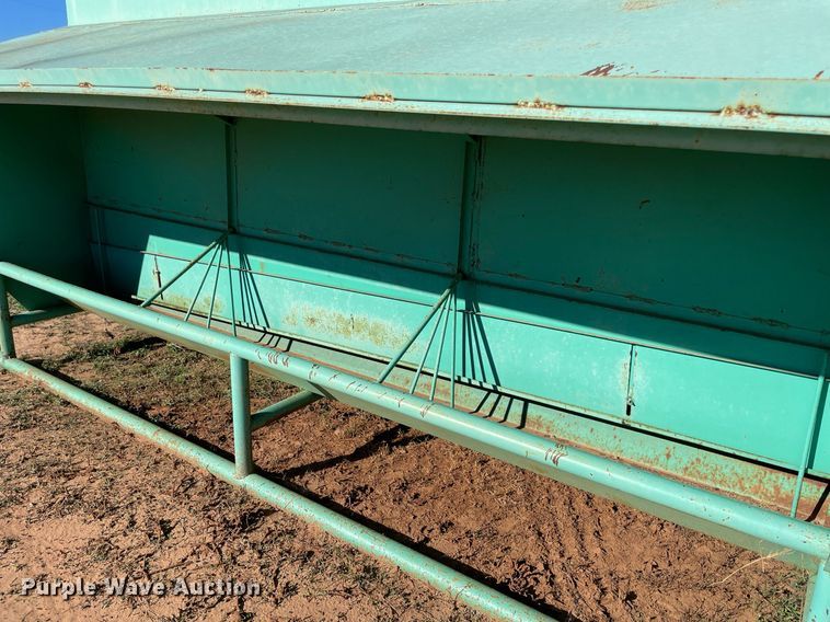 image for item LV9184 Creep feeder