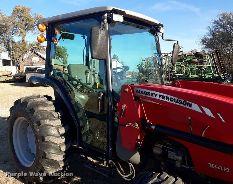 image for item LX9806 2011 Massey Ferguson 1648  tractor