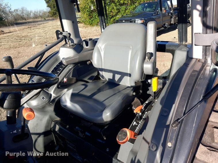 image for item LX9806 2011 Massey Ferguson 1648  tractor