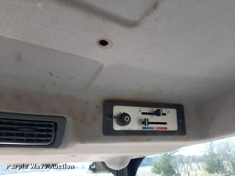 image for item LX9806 2011 Massey Ferguson 1648  tractor