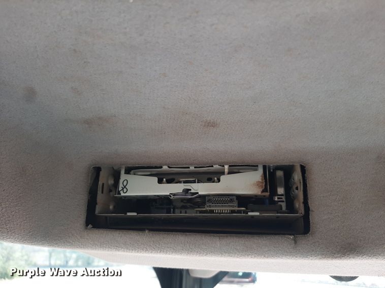 image for item LX9806 2011 Massey Ferguson 1648  tractor