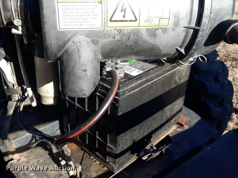 image for item LX9806 2011 Massey Ferguson 1648  tractor