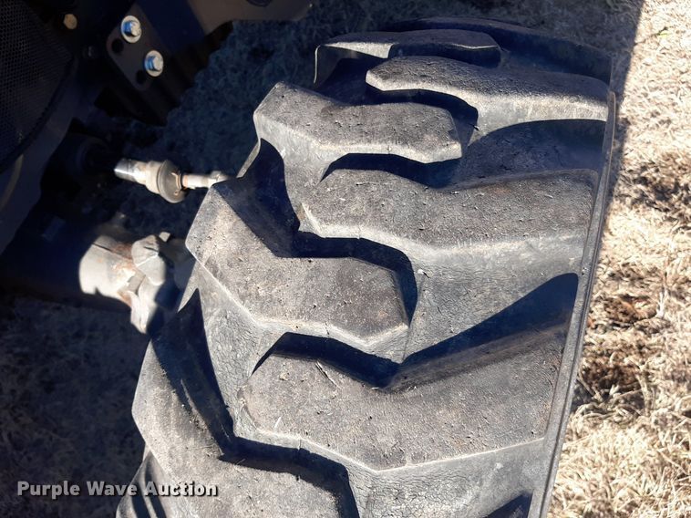 image for item LX9806 2011 Massey Ferguson 1648  tractor