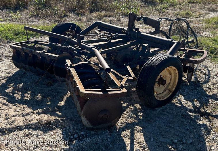 image for item MH9954 John Deere  double off-set disk