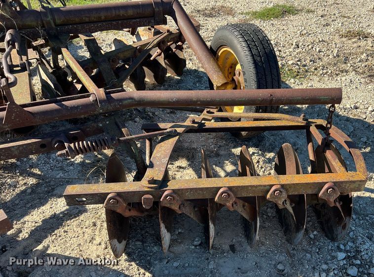 image for item MH9954 John Deere  double off-set disk