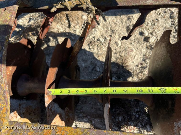 image for item MH9954 John Deere  double off-set disk