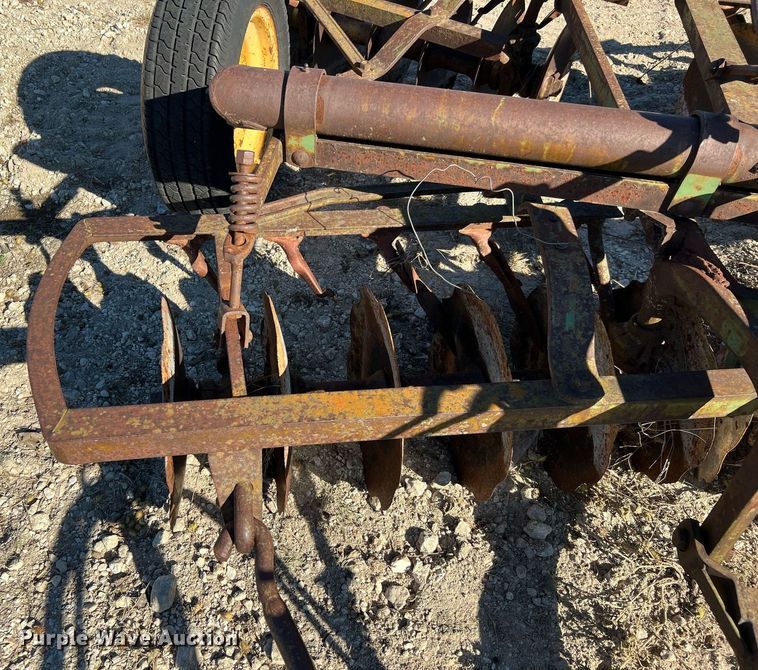 image for item MH9954 John Deere  double off-set disk