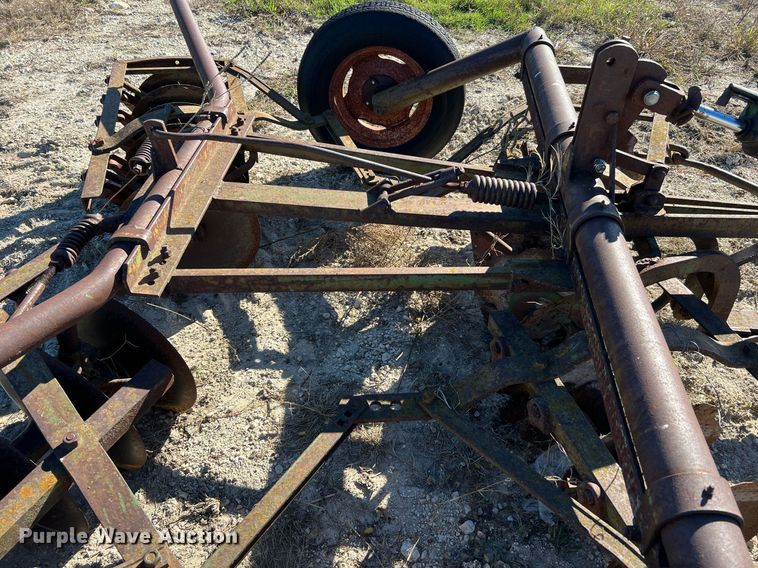 image for item MH9954 John Deere  double off-set disk