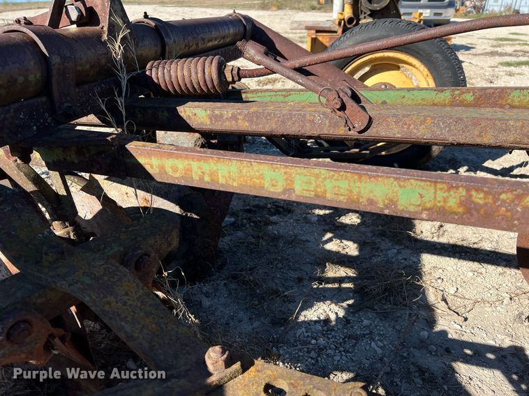 image for item MH9954 John Deere  double off-set disk