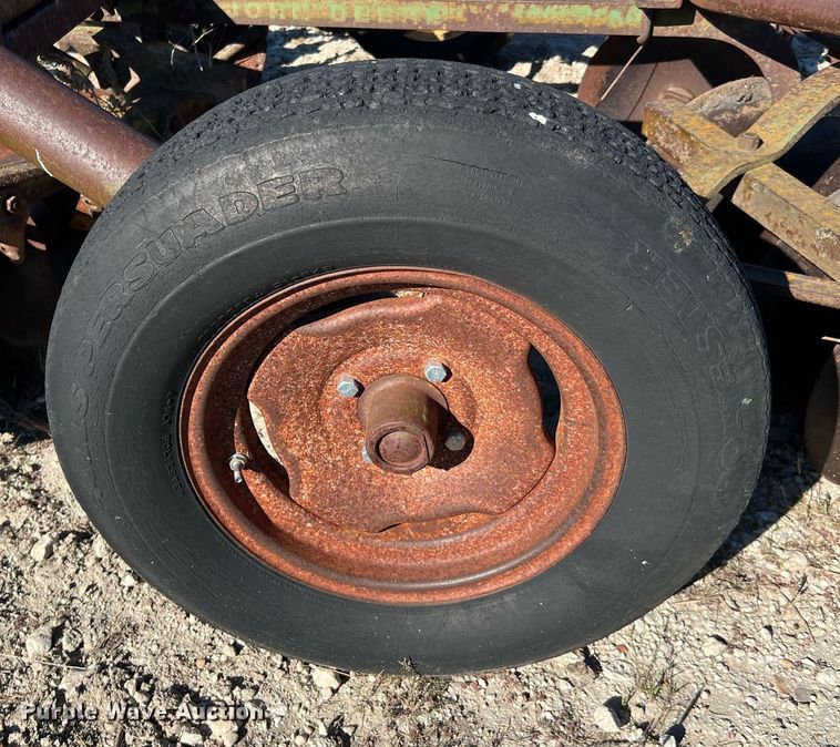 image for item MH9954 John Deere  double off-set disk