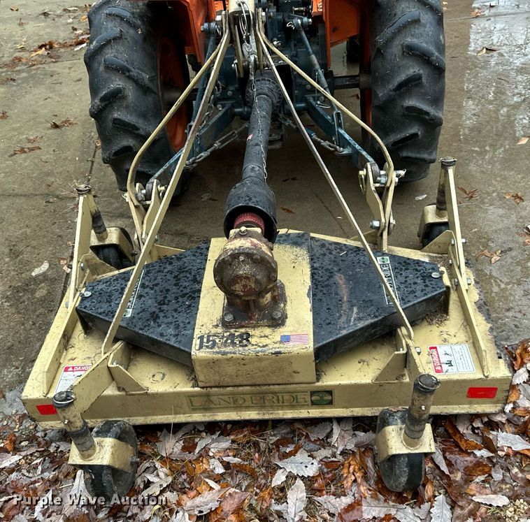 image for item NL9240 1983 Kubota B7200D  MFWD tractor