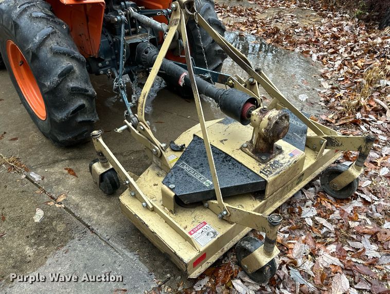 image for item NL9240 1983 Kubota B7200D  MFWD tractor