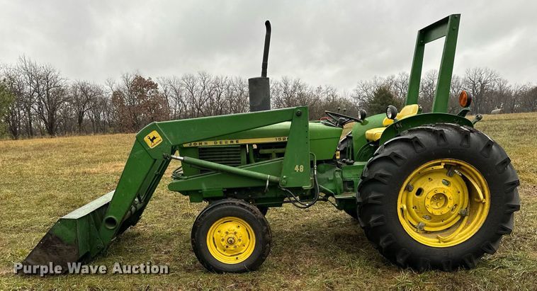 image for item NL9241 1969 John Deere 1520  tractor