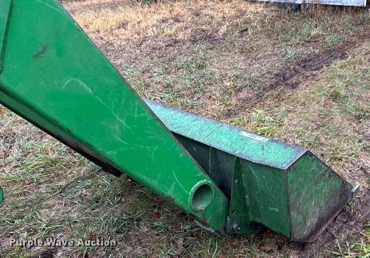 image for item NL9241 1969 John Deere 1520  tractor