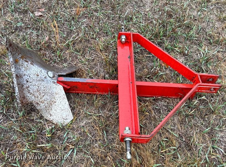 image for item NL9241 1969 John Deere 1520  tractor