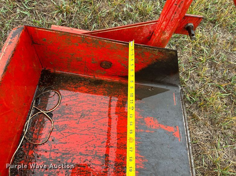 image for item NL9241 1969 John Deere 1520  tractor