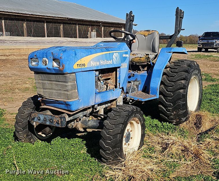 New Holland T1510 MFWD tractor in Reeds, MO Item NP9131 for sale