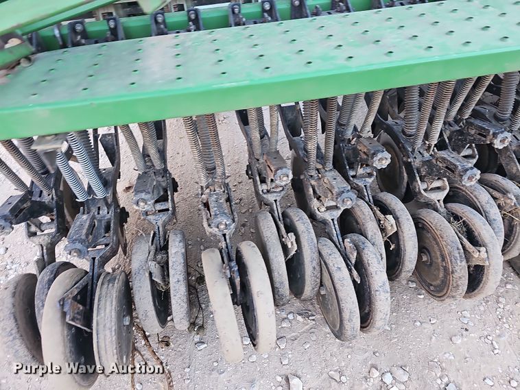 image for item NP9134 Great Plains CPH-209233  no-till grain drill