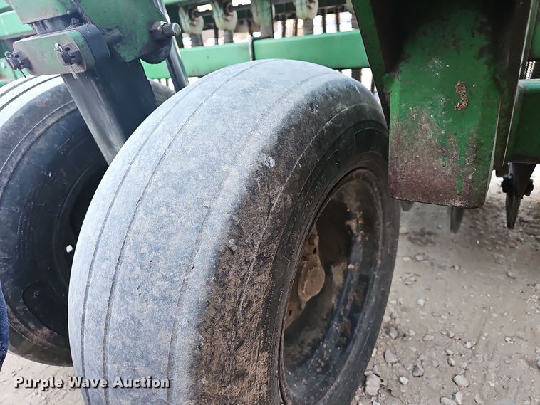 image for item NP9134 Great Plains CPH-209233  no-till grain drill