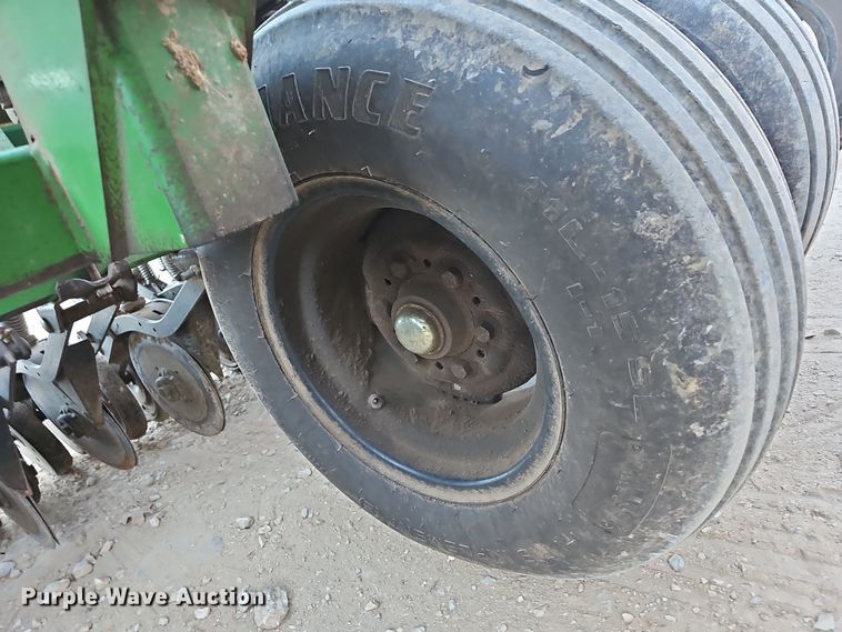 image for item NP9134 Great Plains CPH-209233  no-till grain drill